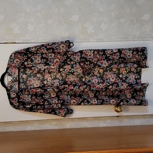 NWOT Lularoe Shirley Kimono - Medium